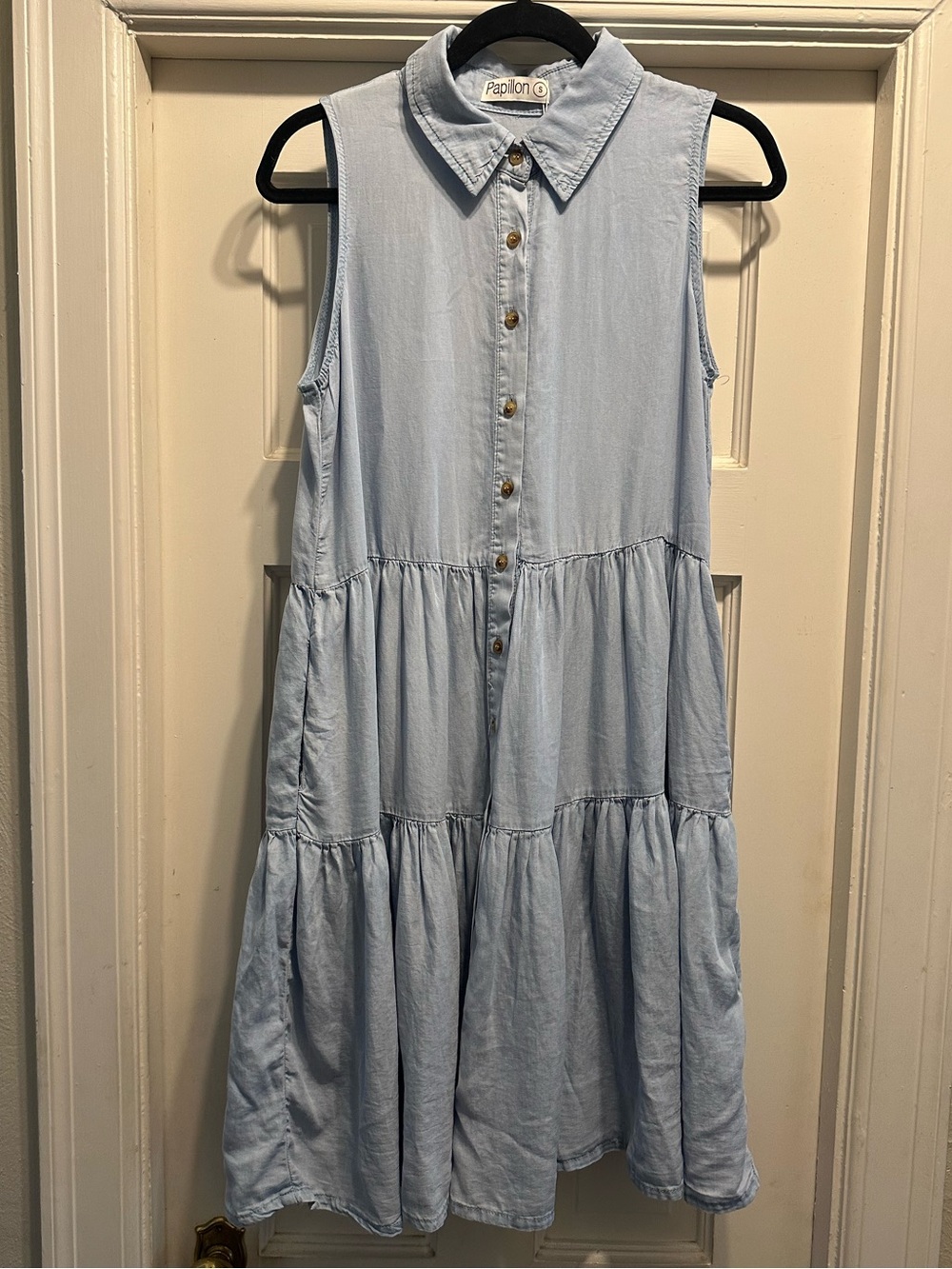 Papillon Blanc Pale Blue Sleeveless Button-Front Tiered Dress
